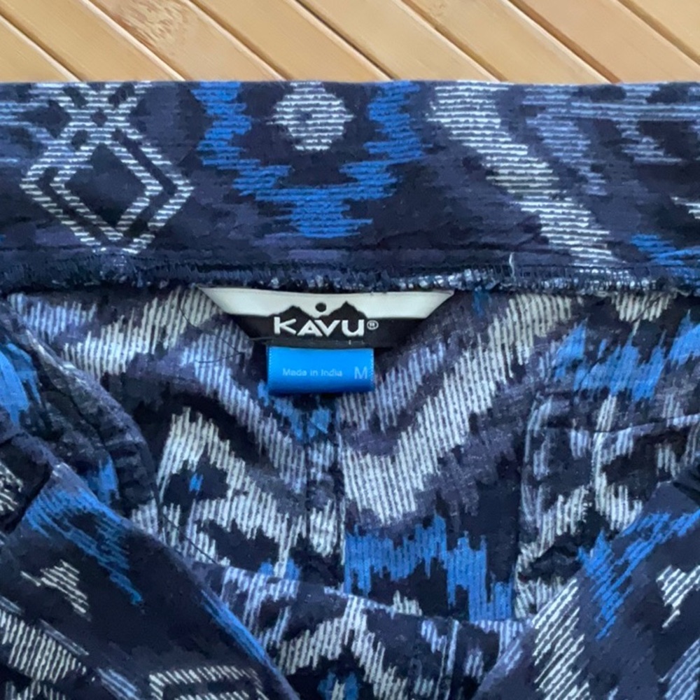 Kavu Casual Shorts with Ikat Pattern - Picture 2 of 3